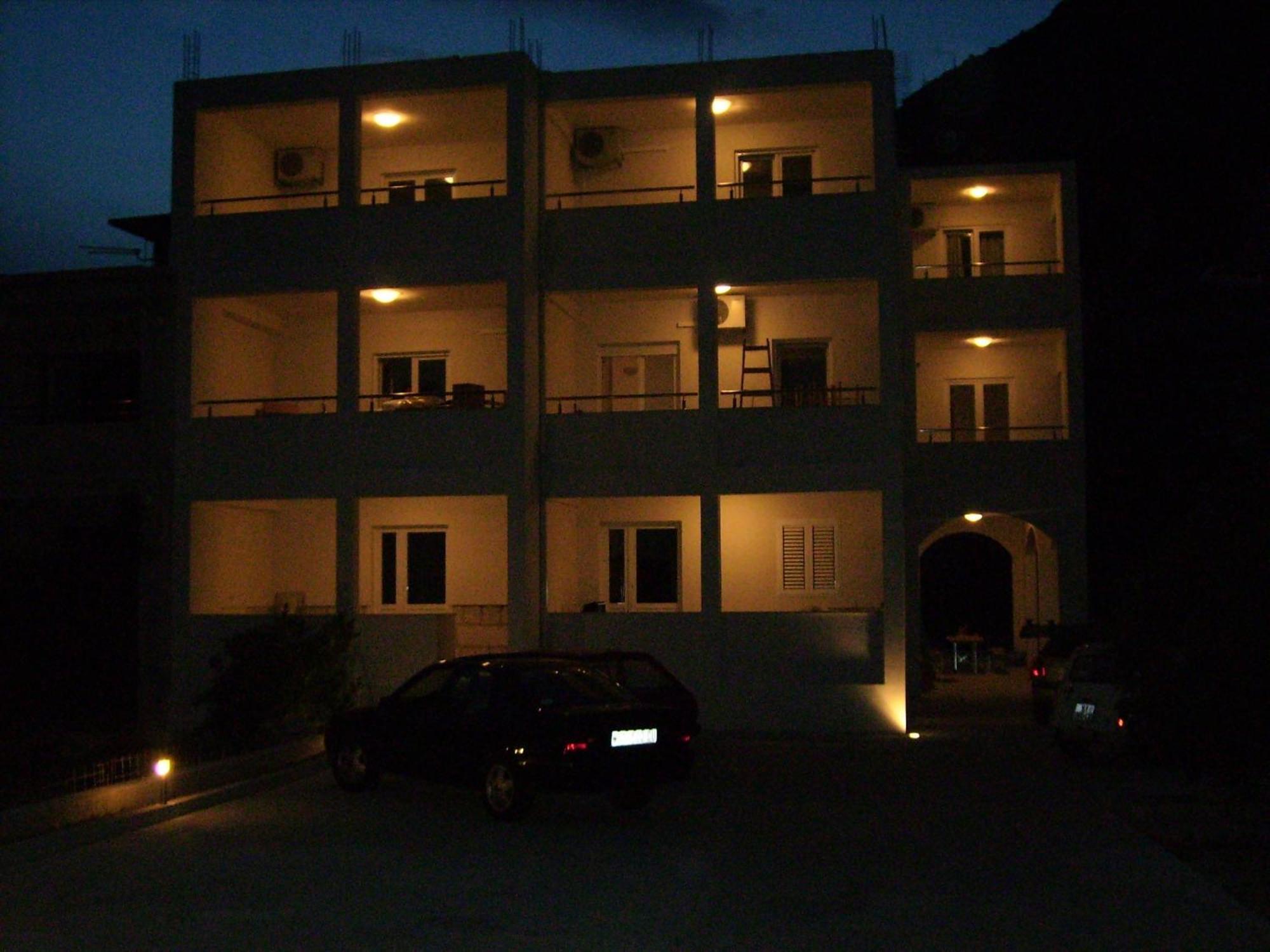 Apartments Ante Omis Luaran gambar