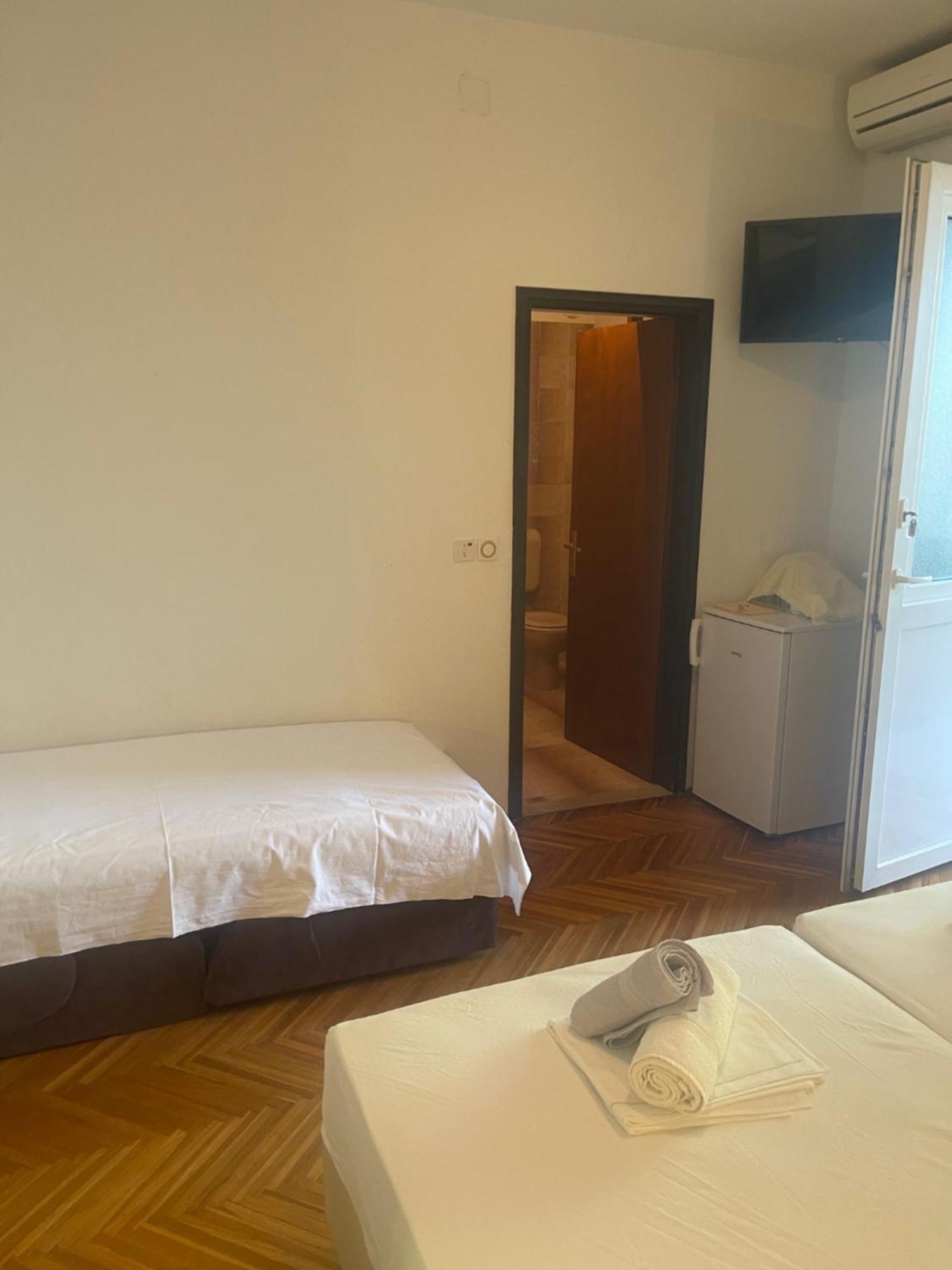 Apartments Ante Omis Luaran gambar