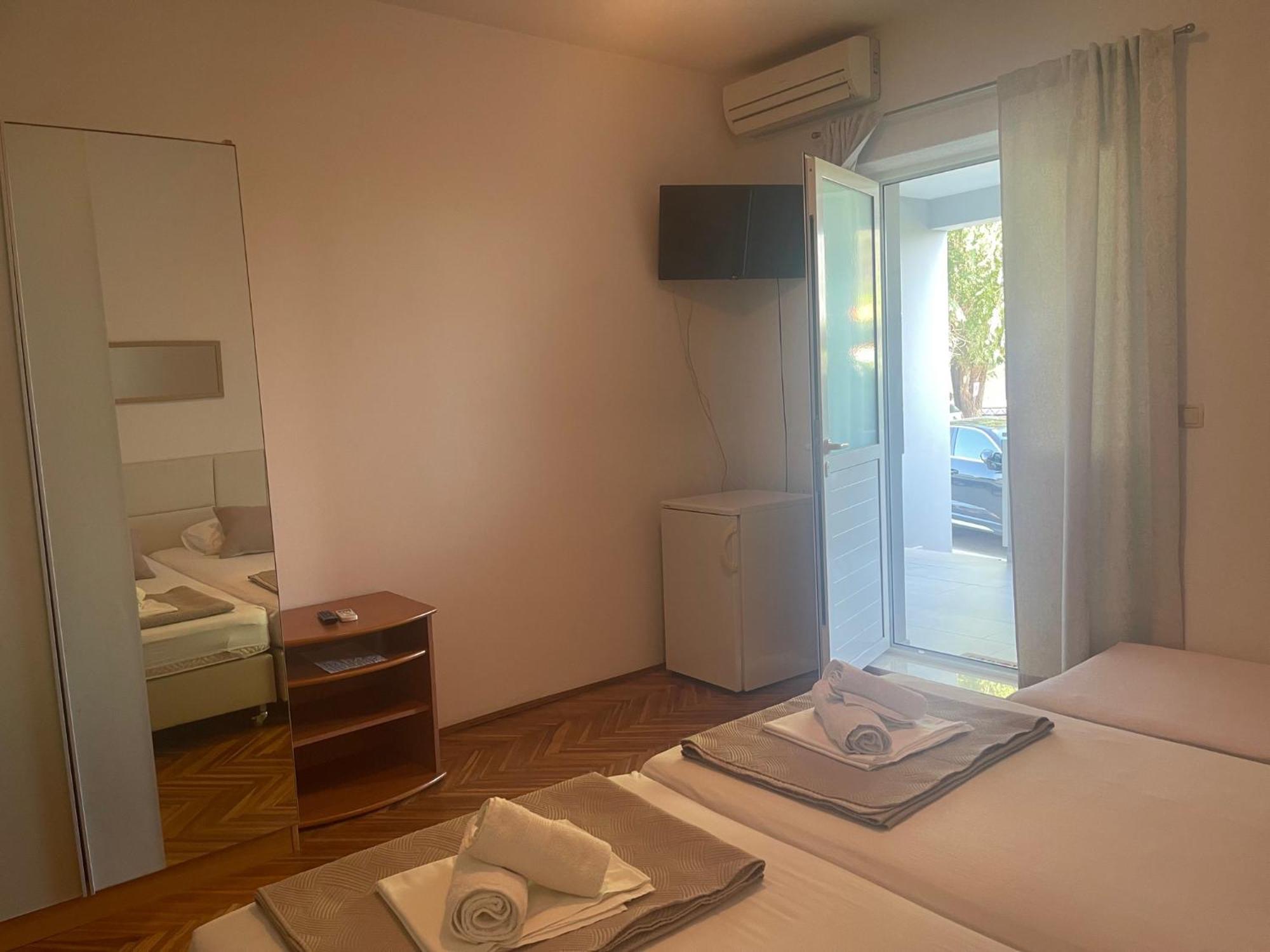 Apartments Ante Omis Luaran gambar