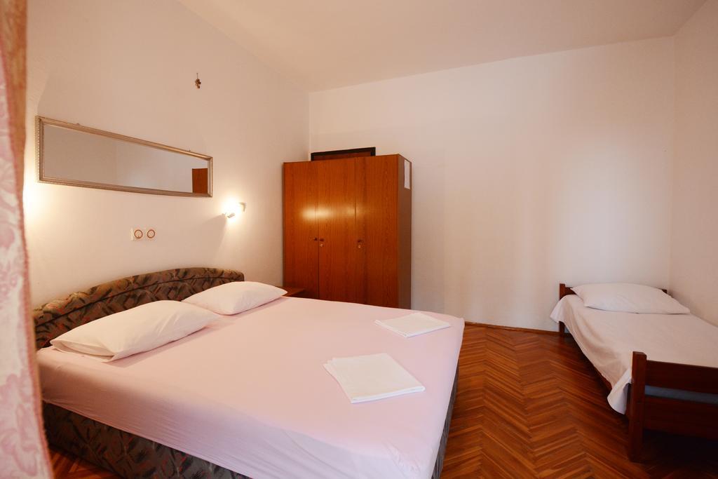 Apartments Ante Omis Luaran gambar