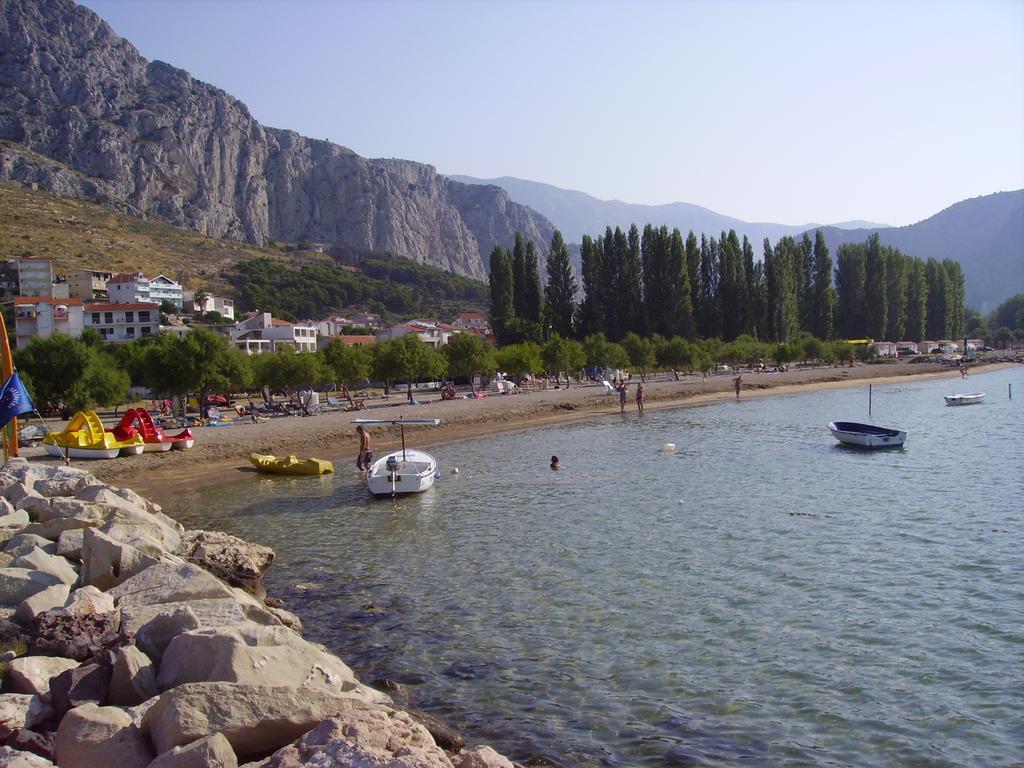 Apartments Ante Omis Luaran gambar