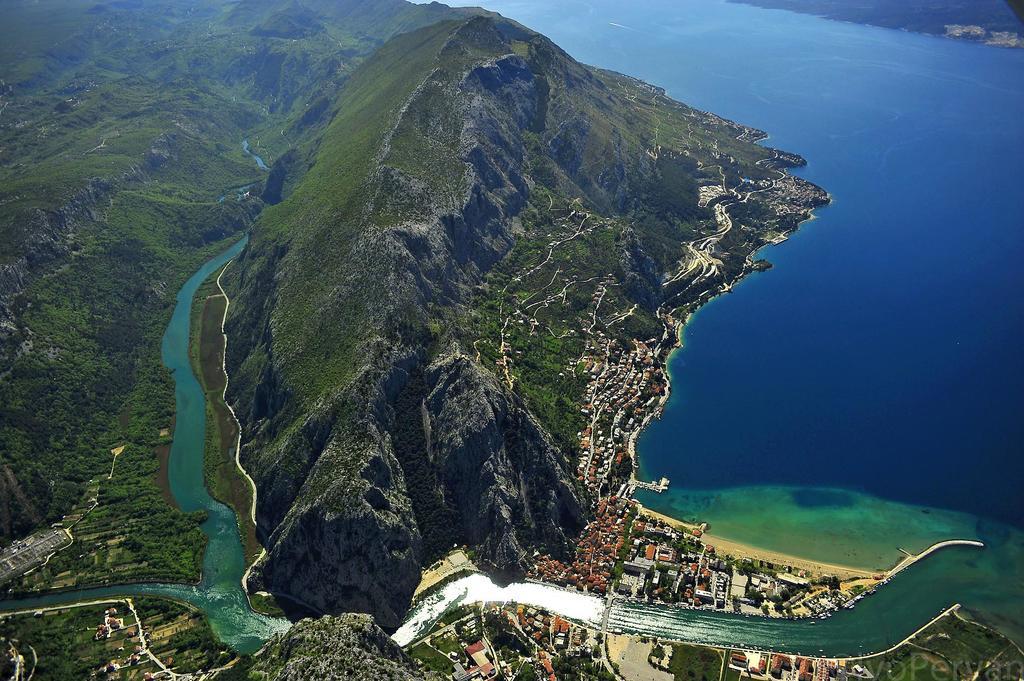 Apartments Ante Omis Luaran gambar