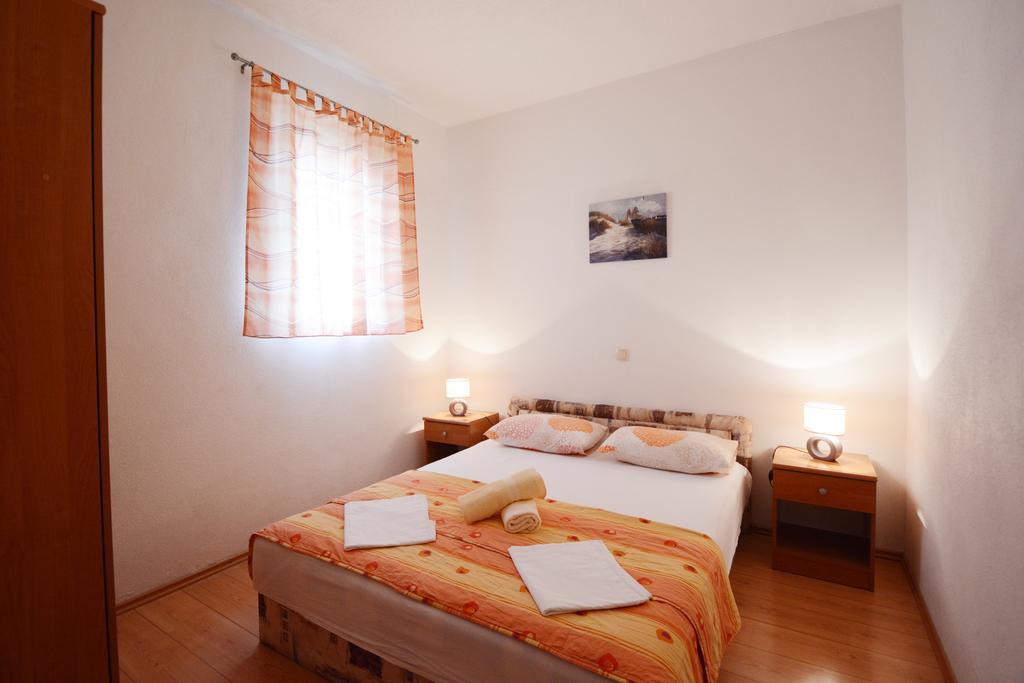 Apartments Ante Omis Luaran gambar